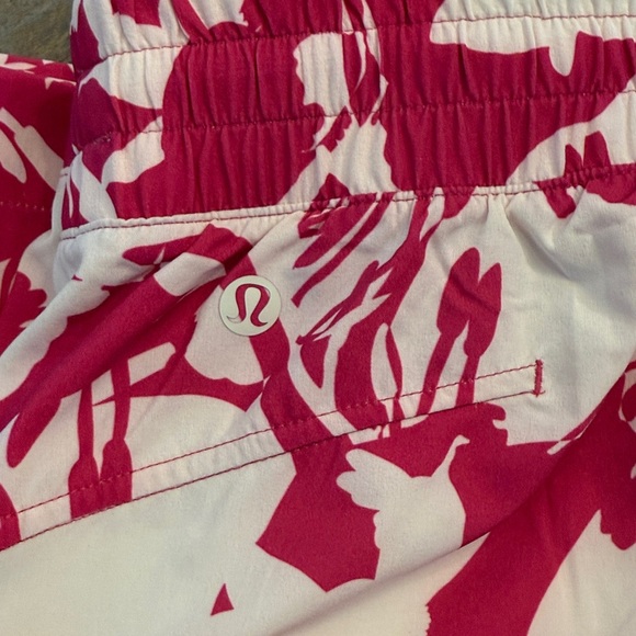 Lululemon Floral Pink and White Wide-Leg Pants - Picture 5 of 5